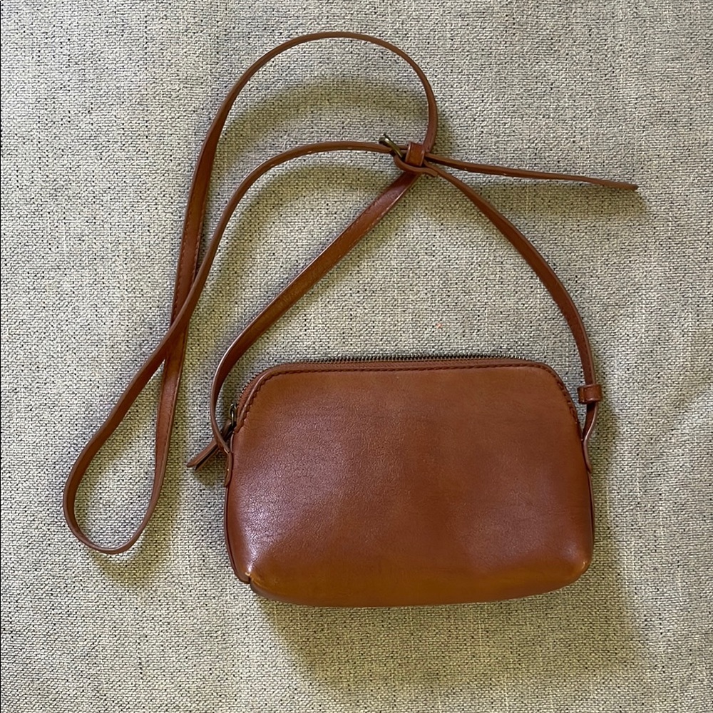 Universal Thread Brown Crossbody Bag with Adjustable Strap